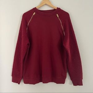 Director’s Cut Red Sweater Sz Large